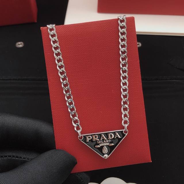 No. Pxl0001 Prad* Latest triangle necklace consistent Zp brass material