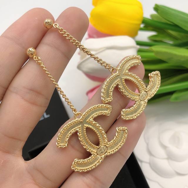 No. Xed0160 Chanel Xiaoxiang popular earrings long earrings combined with chains