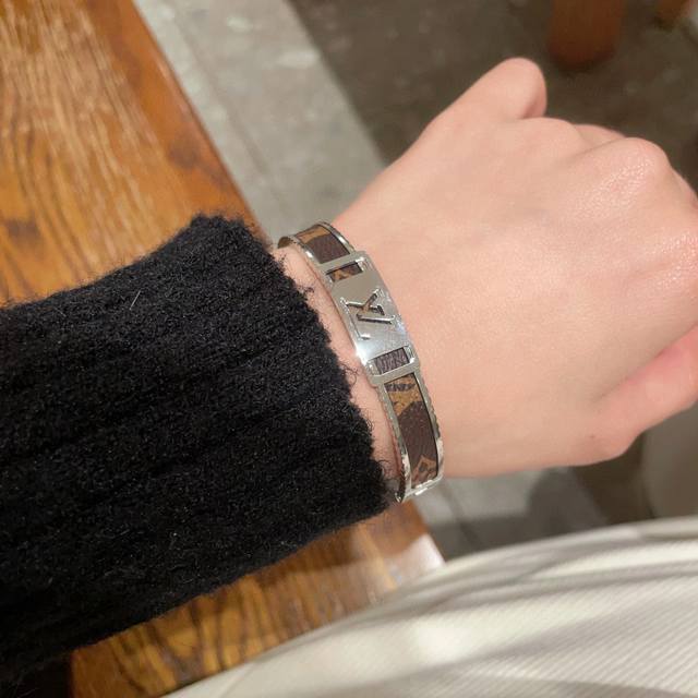 New product original goods Lv unisex bracelet Louis Vuitton Louis Vuitton counte
