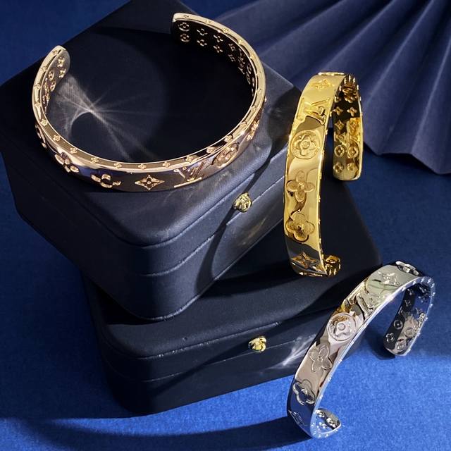 Lu92 Lv Louis Vuitton European and American personality metal texture letters ol