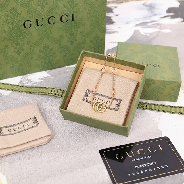 bracelet Gucci bracelet, very suitable for men and women, fashionable and trendy