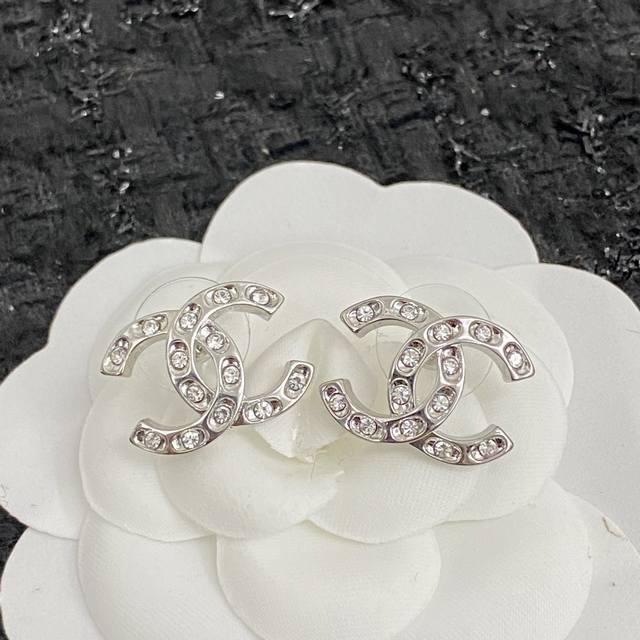 Code E1517 earrings hot-selling model, hot new arrival Synchronous counter exclu