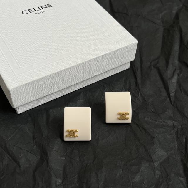 Celine earrings have always been the benchmark of simple fashion. The bold desig