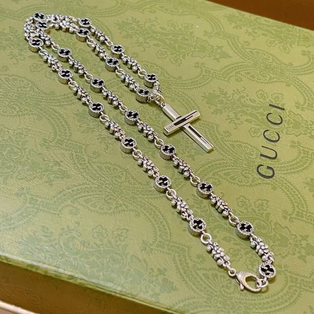 New product release. The latest model of Gucci necklace. The chain is of a highe