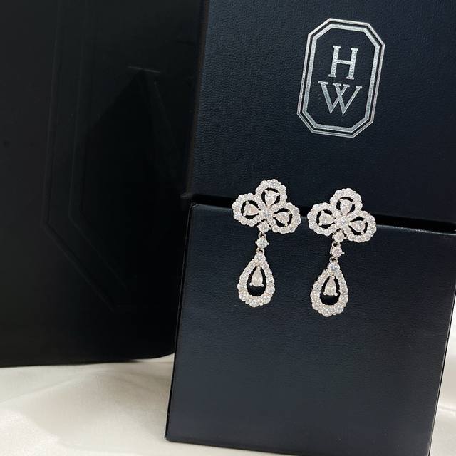 Hw's Diamond Loop Garden Series, four-leaf clover crystal diamond tassel earring