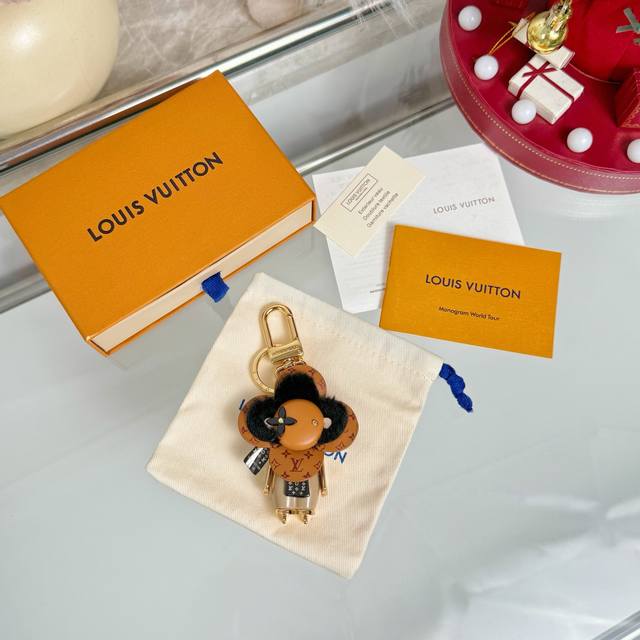 New M1990 Sunflower doll keychain roller skate pendant ornament Louis Vuitton Lo
