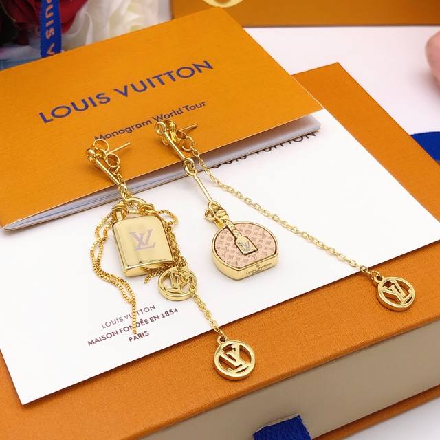 No. Led0054 Lv latest bag tassel earrings consistent Zp brass material