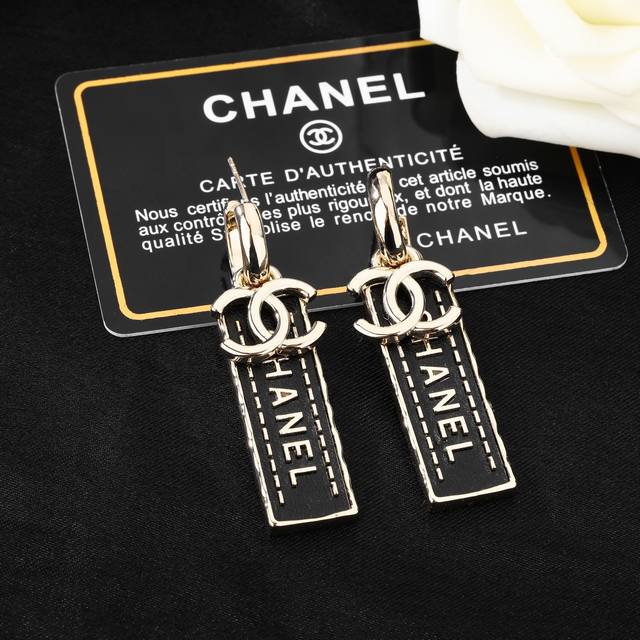 Chanel new earrings purchasing level one to one quality Chanel goose series clas