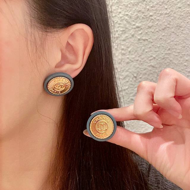 Chanel double C earrings
