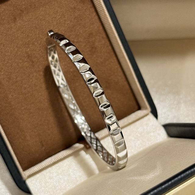 A6273 High-end customization, full of personality, a must-have for fashionistas,