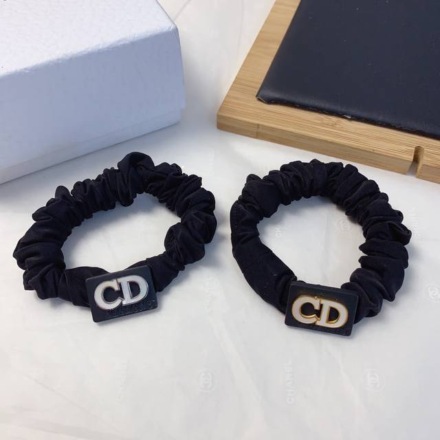 Dior Dior Dior rubber band shell logo rubber band hair ring daily exquisite smal