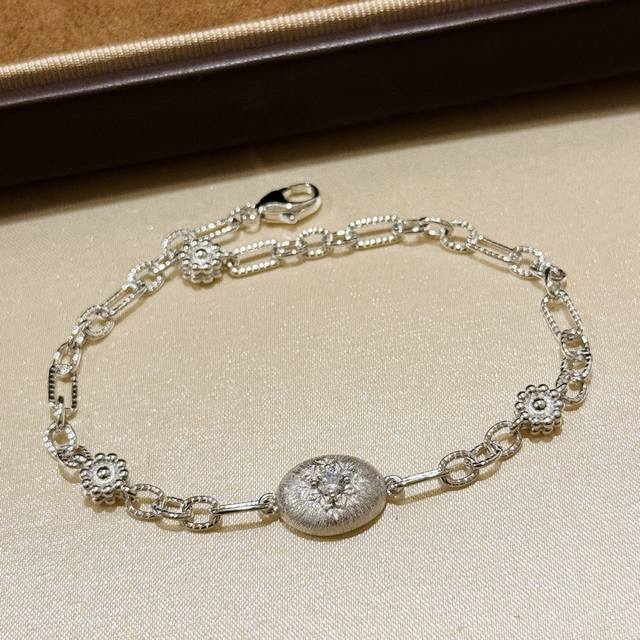 A6212 Independent designer vintage series eight-pointed star bean brushed bracel