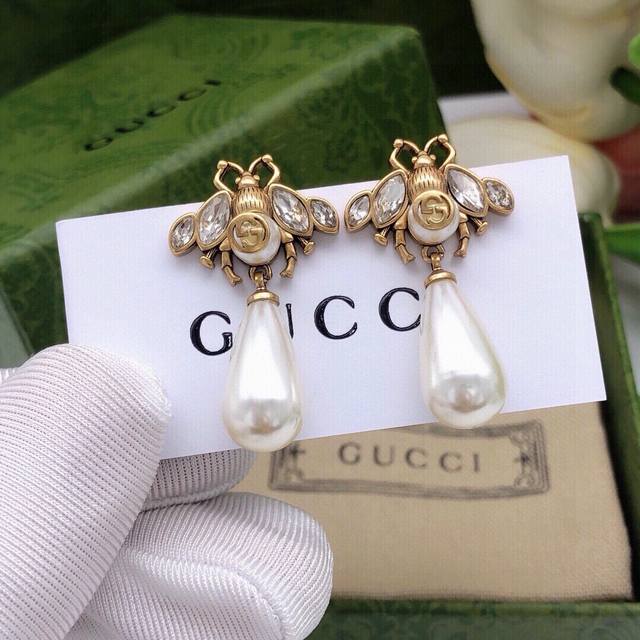 No. Ged0051 Gicci new bee earrings