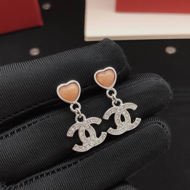 No. Xed0679 Ch*Nel latest pink heart earrings consistent Zp brass material