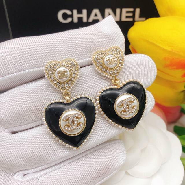 No. Xed0676 Black 22B New Large Black Heart Pearl Pendant Earrings Classic lette