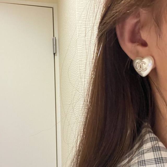 No. Xed0689 Love heart earrings are here~ consistent resin material + 925 silver