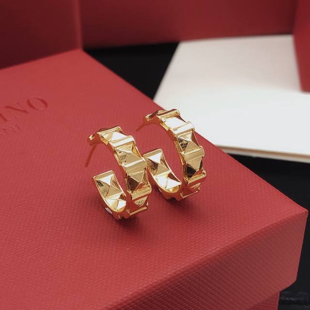 No. Ved0059 Valentino ear hook diamond-shaped smooth