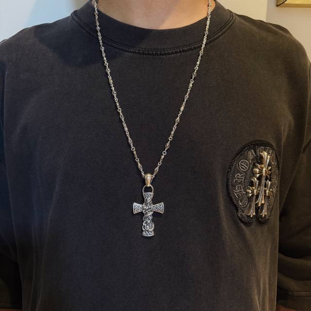 New counter quality Chrome Hearts classic retro necklace Dragon Cross pendant wi