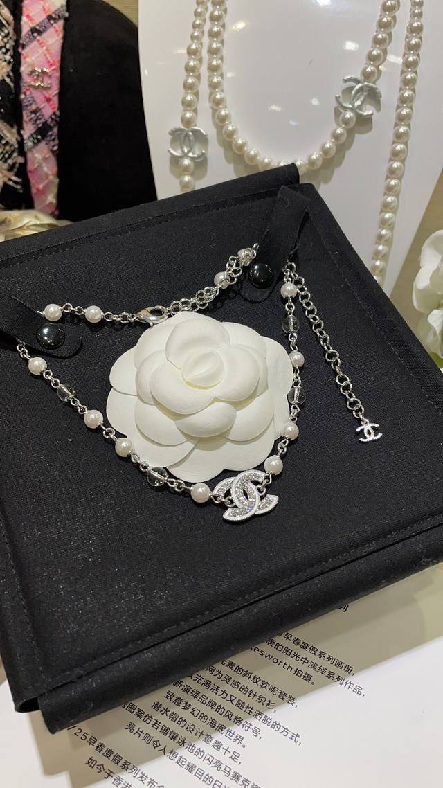 No. Xxl0055 Ch*Nel latest transparent pearl necklace consistent Zp brass materia