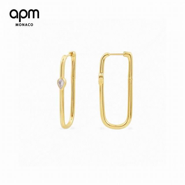 The rectangular design of the gold-colored stone-studded sailor hoop earrings ad