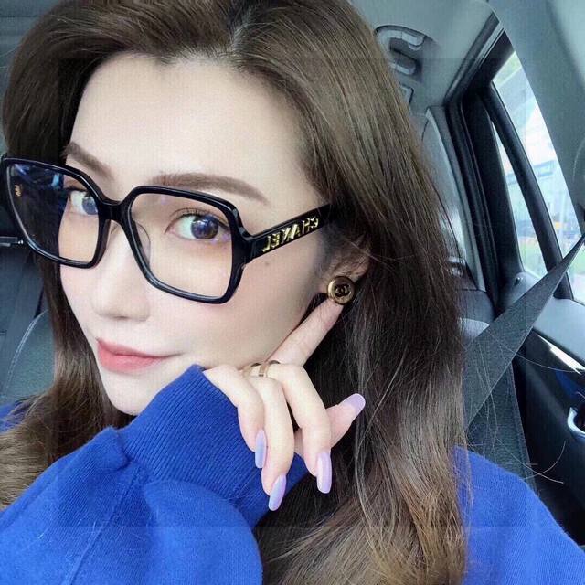 Grab the goods! Chanel's new style of bean button earrings. Made of brass from t