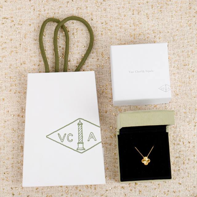 We produce laser necklaces, which can be customized with 18K real gold and real