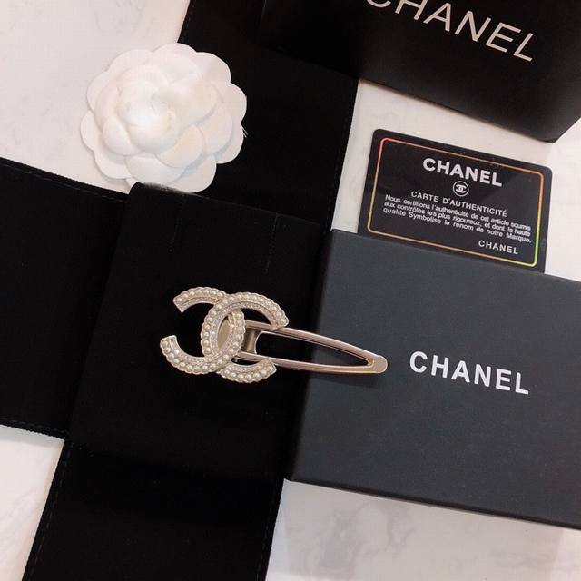 Chanel hairpin shipped 1:1 authentic craftsmanship, perfect version on the marke
