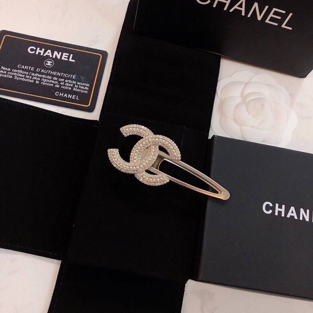Chanel Chanel new double C hairpin genuine 3000+ yuan counter consistent brass m