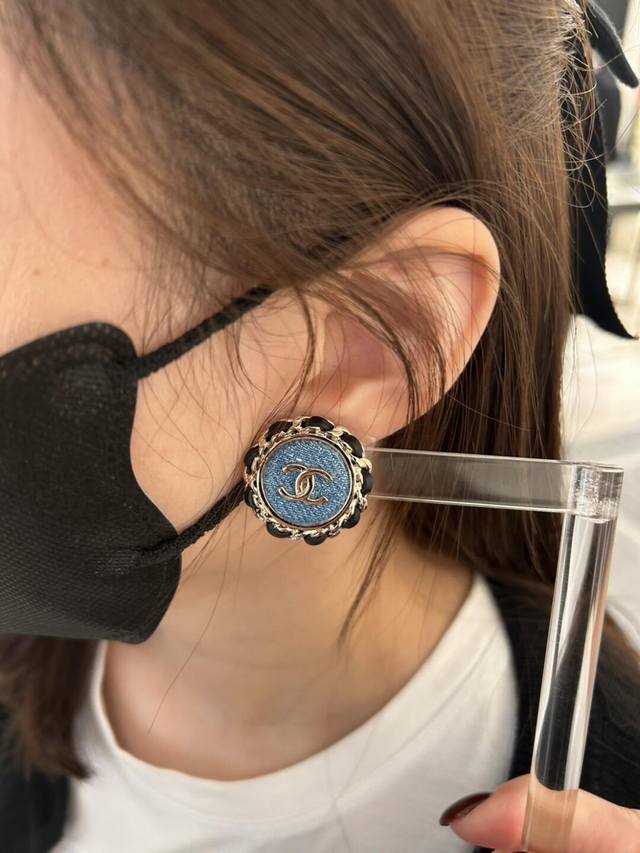 We produce Zp8450! Babies without pierced ears can also wear . The latest beauti