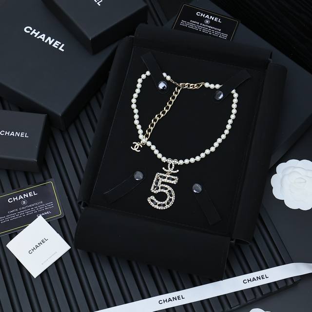 Chanel Chanel lambskin 5-letter double C pearl necklace