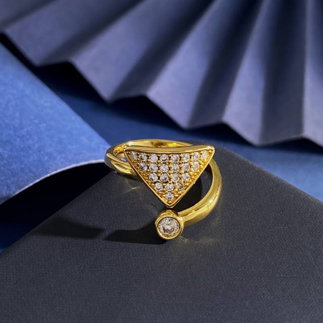 Ring Pl94 Prada Korean fashion luxury single round diamond full diamond triangle