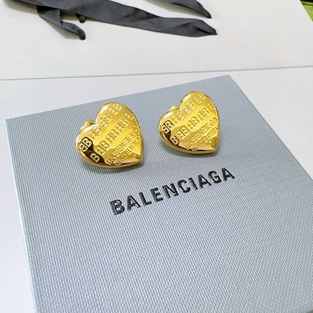 Balenciaga earrings king series counter synchronous update simple ring mouth sup