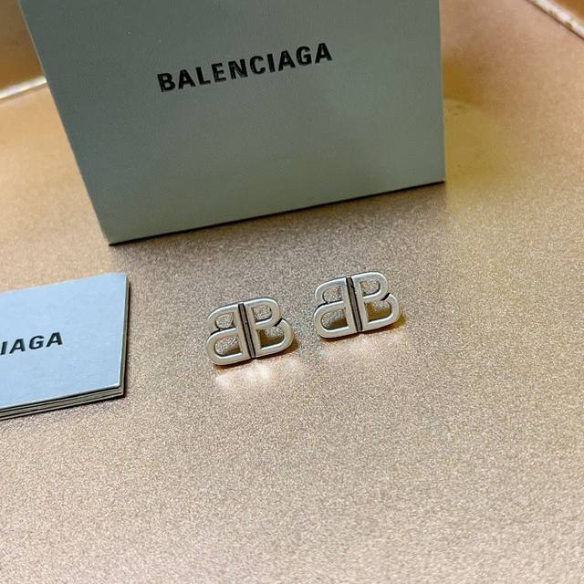 Balenciaga earrings king series counter synchronous update simple shape earrings