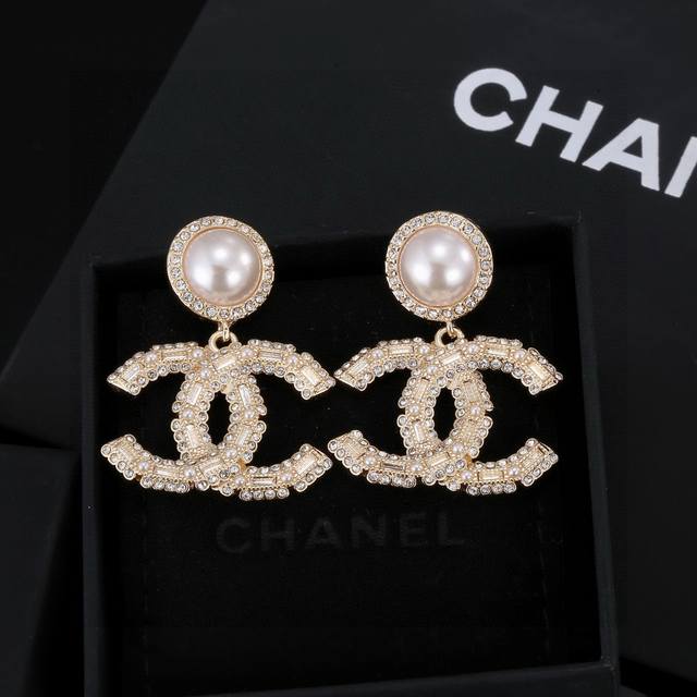 Chanel Double C Pearl and Diamond Earrings Stunning design, beautiful to burstin