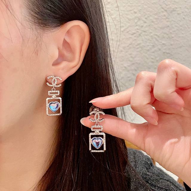 Chanel classic heart double C earrings