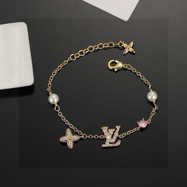 The exquisite version of Louis Vuitton bracelet inherits the exquisite craftsman