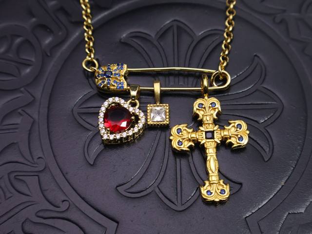 P [Hot-selling recommendation] Chrome Hearts necklace is hot-selling and cool. C