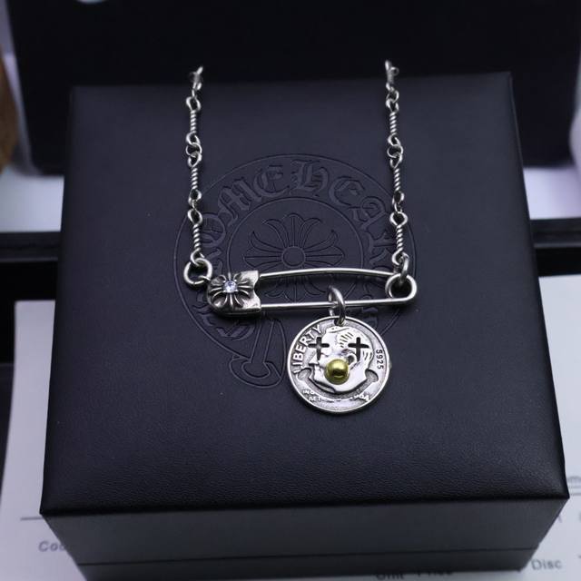 P [New arrival] Chrome Heart Cross Brooch Chain
