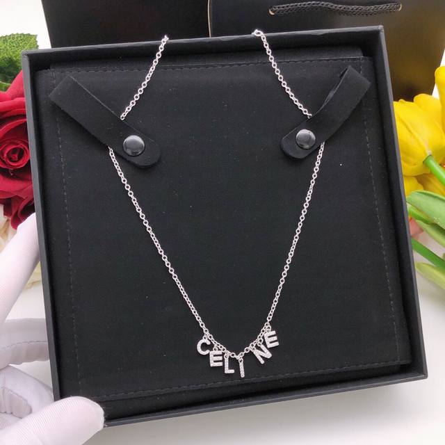 No. Sxl0005 Celine's latest letter necklace consistent with Zp brass material