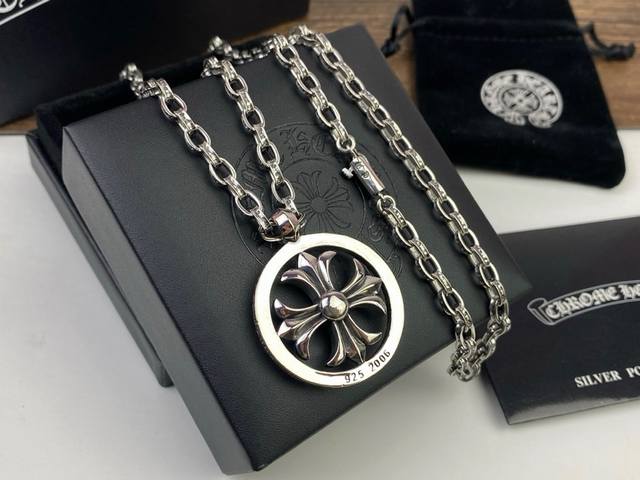 Chrome He Rts Chrome Hearts classic round cross necklace, handmade letter chain