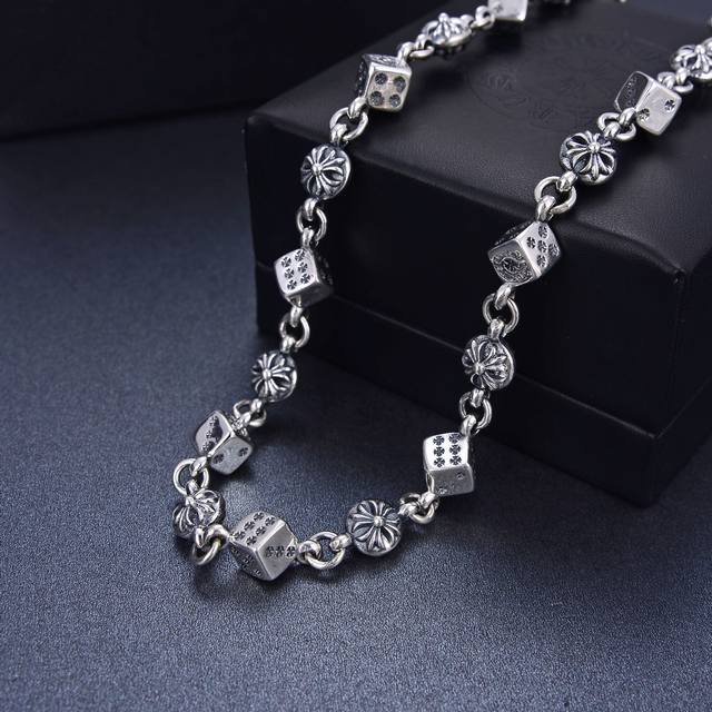 Chrome Hearts new dice necklace, the texture is so good! Take a look at the pict