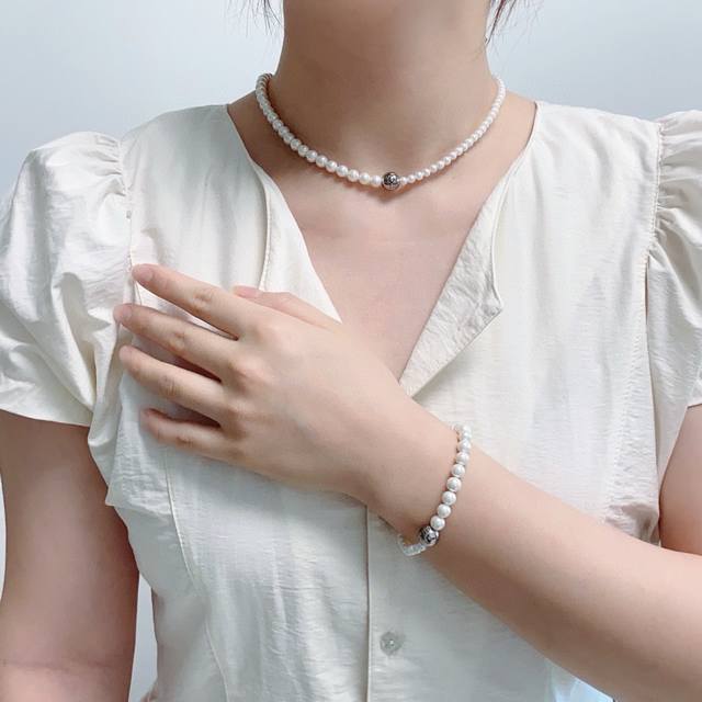 Xiaohongshu recommends Chanel's latest fashion Korean version of half-sized pear