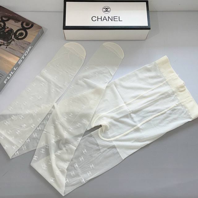 with packaging 1 pair per box Chanel Chanel hot classic offset printed small lo
