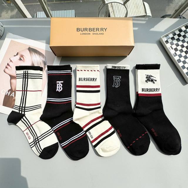 comes with packaging, one box of five pairs of Burberry's latest embroidered Tb