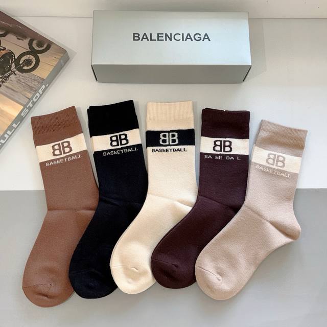 comes with packaging, 5 pairs per box Balenciaga classic high version cashmere