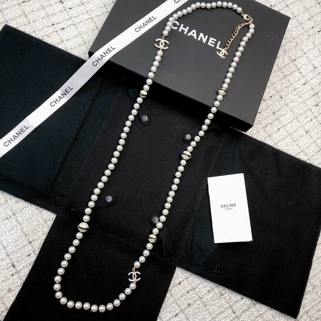 New Chanel sweater chain Chanel new sweater chain long style hot selling model