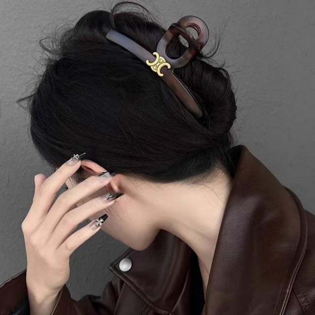 with packaging Celine Arc de Triomphe new retro clip duckbill clip hairpin, cla