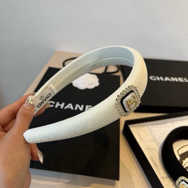 Chanel Chanel bow headband DDD