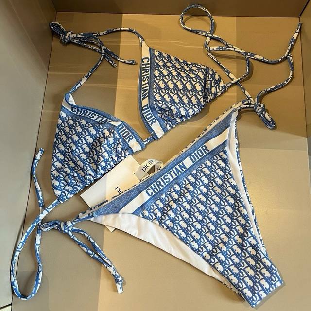 Dior Classic Bikini Swimsuit suitable for various scenes