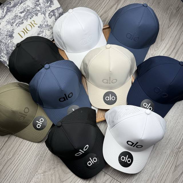 Special price. Alo. New baseball cap with dust bag! Material: pure cotton! Good